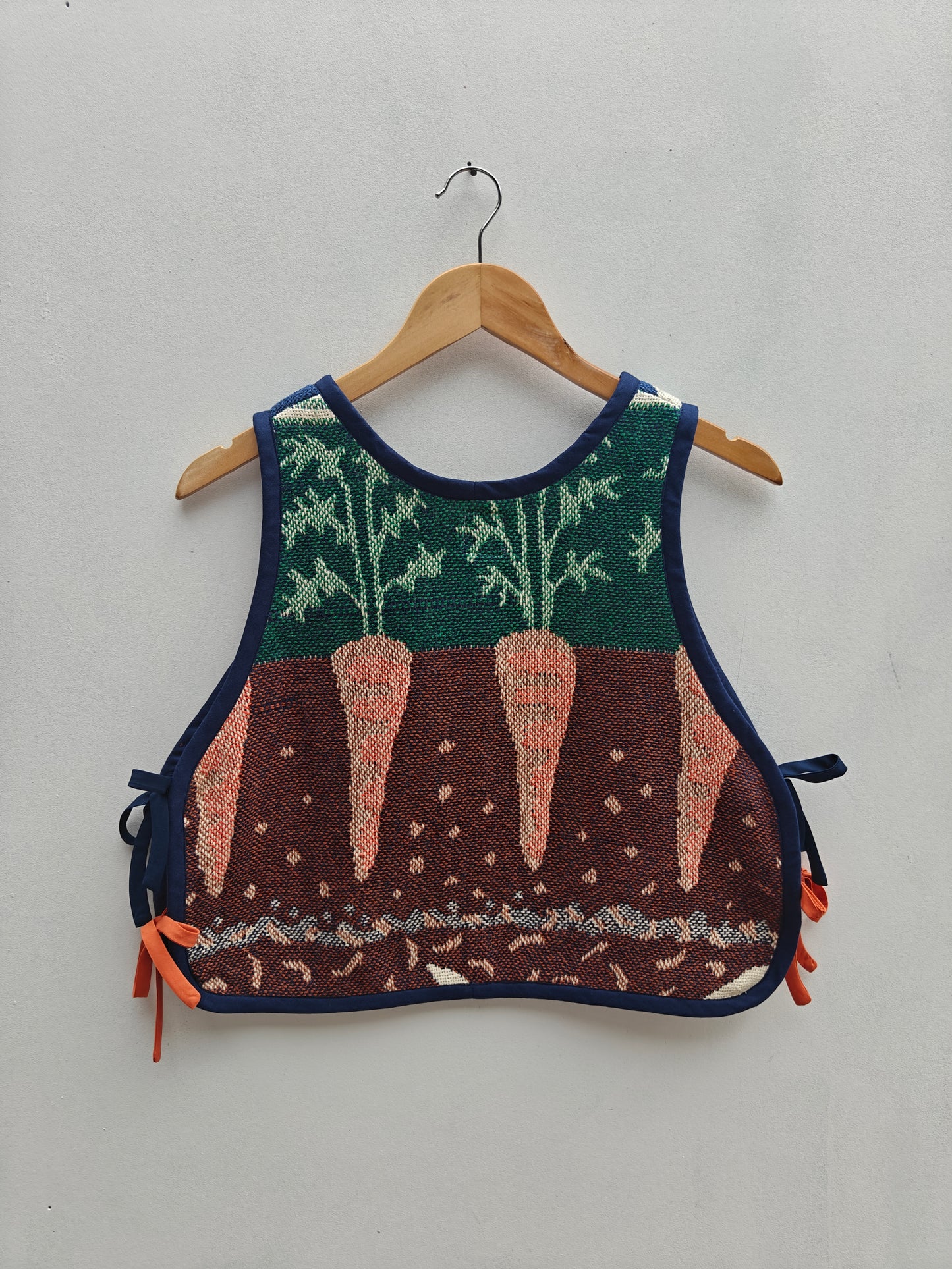 Old Farm Tie Top